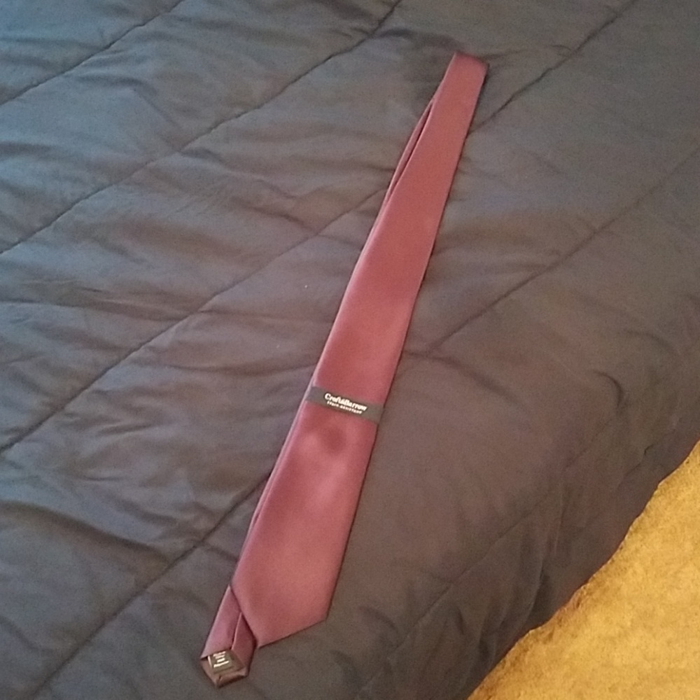 Brand New Purple tie